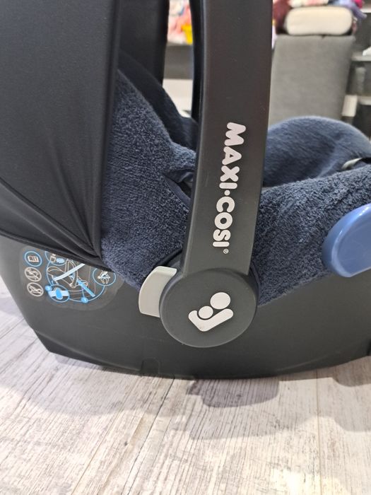 Nosidełko firmy. Maxi-cosi