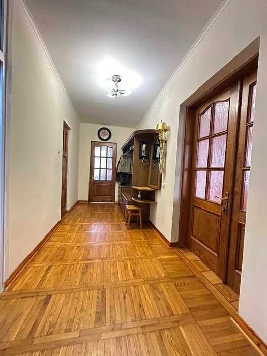 Продається житловий будинок у карпатах