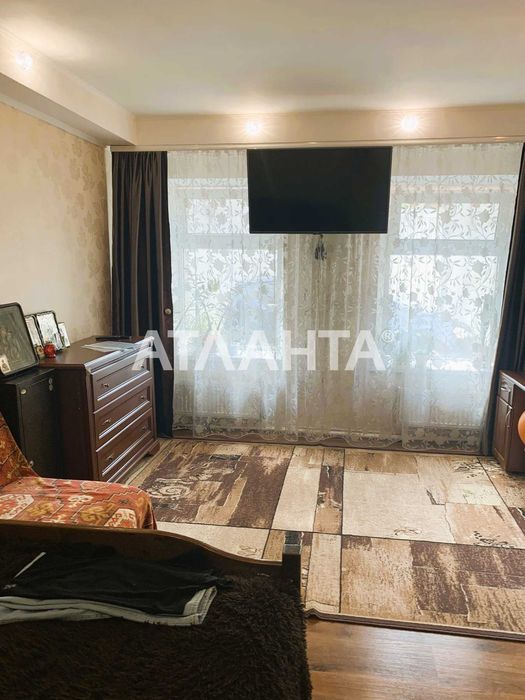 Продам 3 комнатную квартиру на земле
