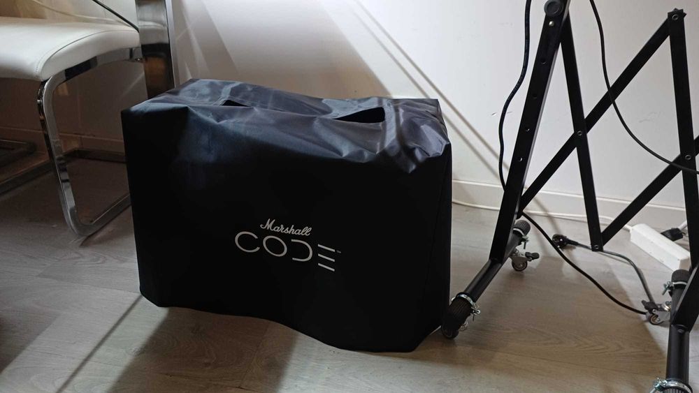 Marshall Code50 + FootSwitch Marshall Code + Capa Marshall Code