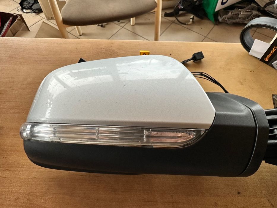 Mercedes B klasa W245 A klasa W169 LIFT Lusterko zewn srebrne lak 761