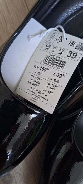 Eleganckie szpilki  lakierki eco skora.Nowe