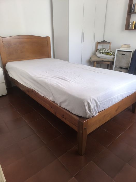 Cama e colchão - Vendo