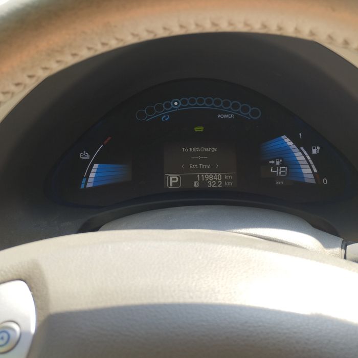 Nissan leaf II слабка батарея