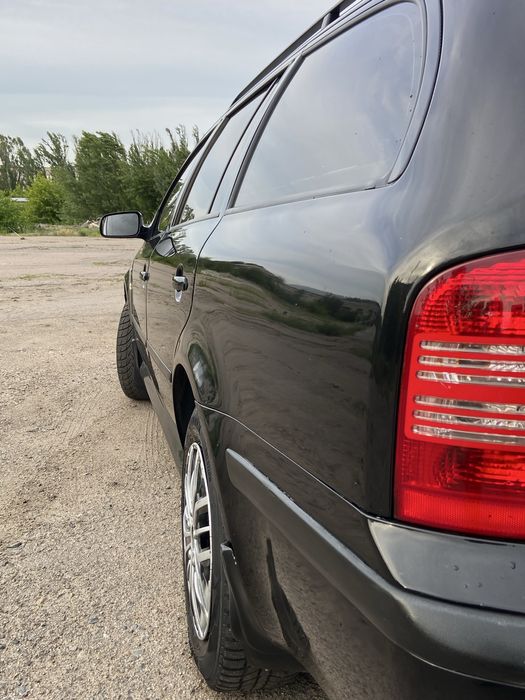 Продам Шкоду тур 1.6