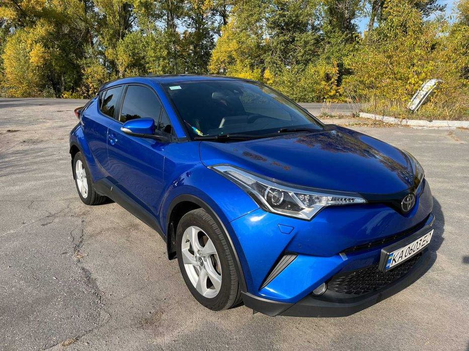Toyota C-HR 2019 офіційна