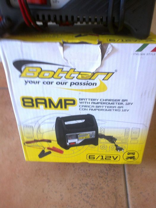Carregador de bateria carro/moto