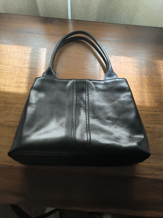 Mala / Carteira em pele preta