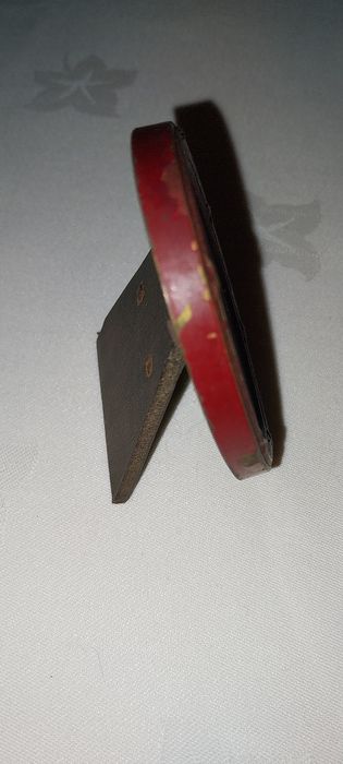 Peça Religiosa Antiga em Latão Pintado – Sagrado Coração de Jesus