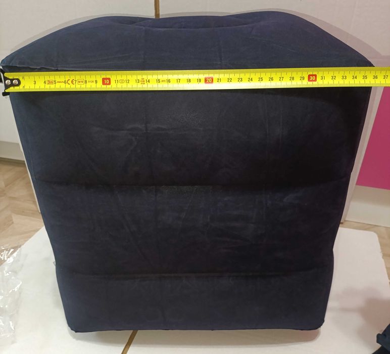 Надувна подушка для ніг для подорожей