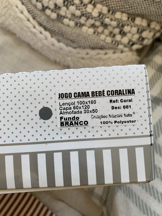 Berço/ colchão/ edredon, etc.