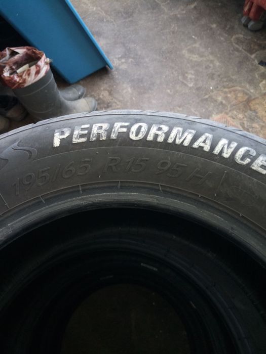 Шини на Skoda Octavia 2004 1.6 універсал літня