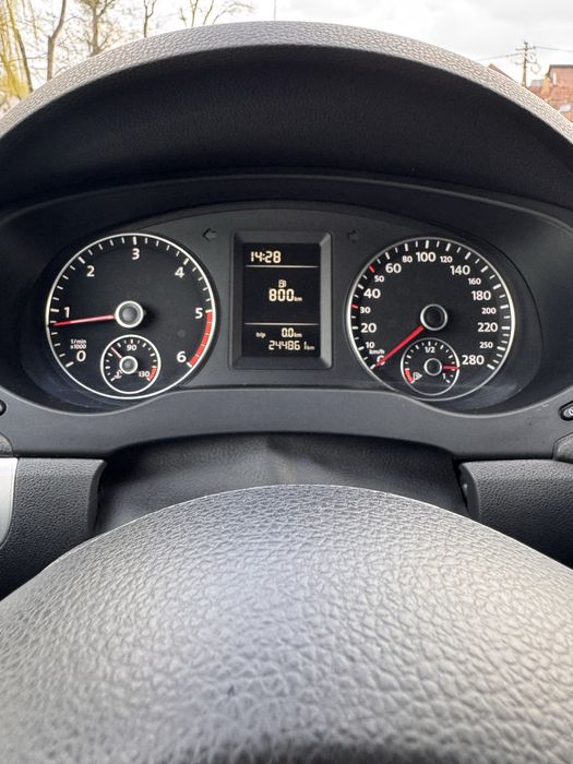 Офіційний автомобіль Volkswagen Jetta 2014 рік 2.0 дизель