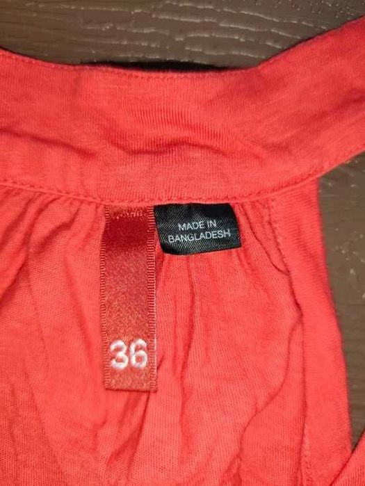 462. Czerwona bluzka na ramiączkach rozmiar S