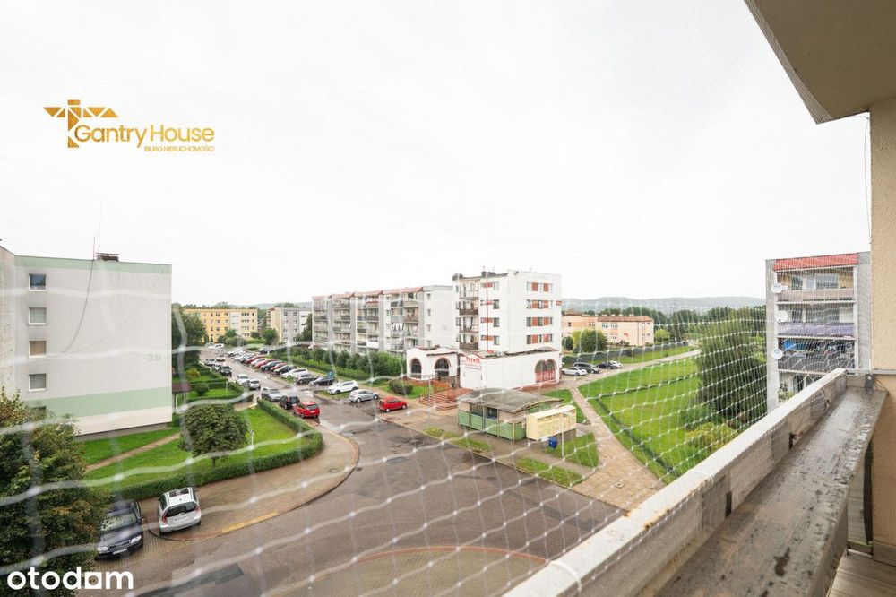 3 Pokoje Z Dużym Balkonem I Piwnicą 5 m²