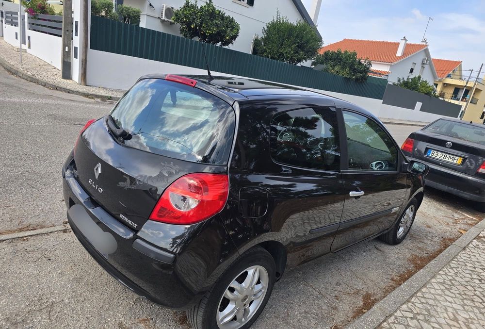 Vendo Renault Clio 1.2  16 cv Confort 2007 — photo 4