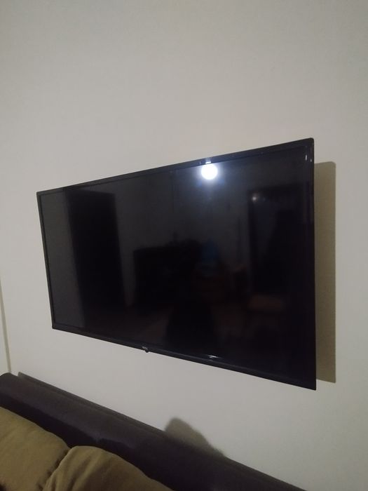 Tv 32 polegadas TCL não é Smart