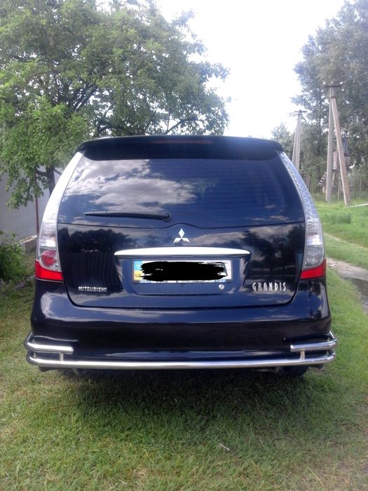 Mitsubishi Grandis 2007 (автомат)