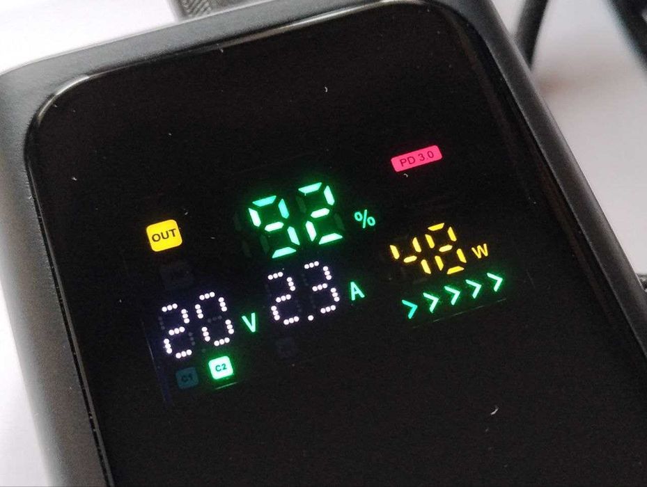 Потужний павербанк для ноутбука 100Вт 20000мАг швидка зарядка 100W PD3