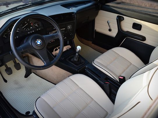 BMW E30, 1985 року ідеальний стан .