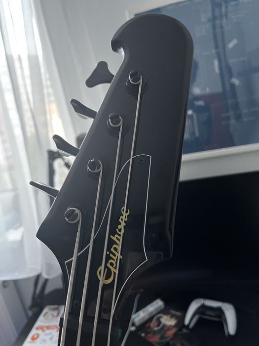 Gitara basowa Epiphone Thunderbird IV VS