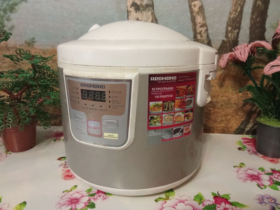 Мультиварка Redmond