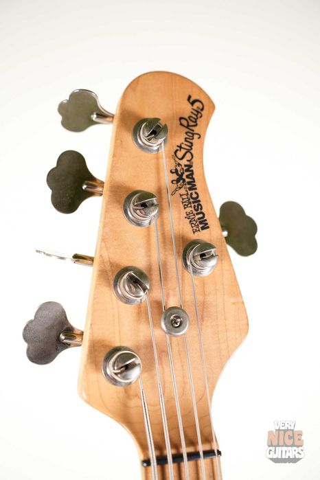 Ernie Ball Music Man Stingray 5 z piezo