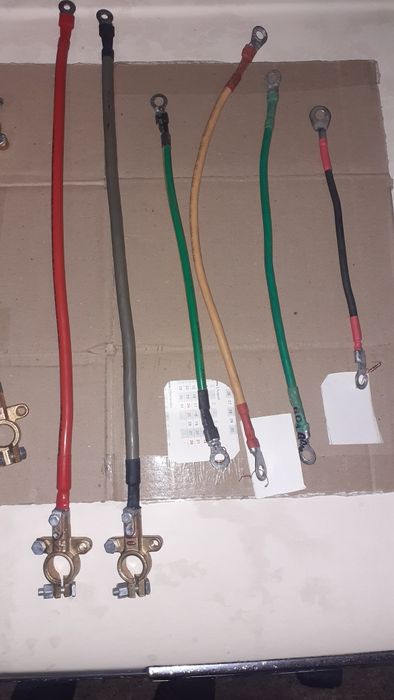 Продам клеми нові для  аккумуляторів  та   ІНВЕРТОРІВ  .