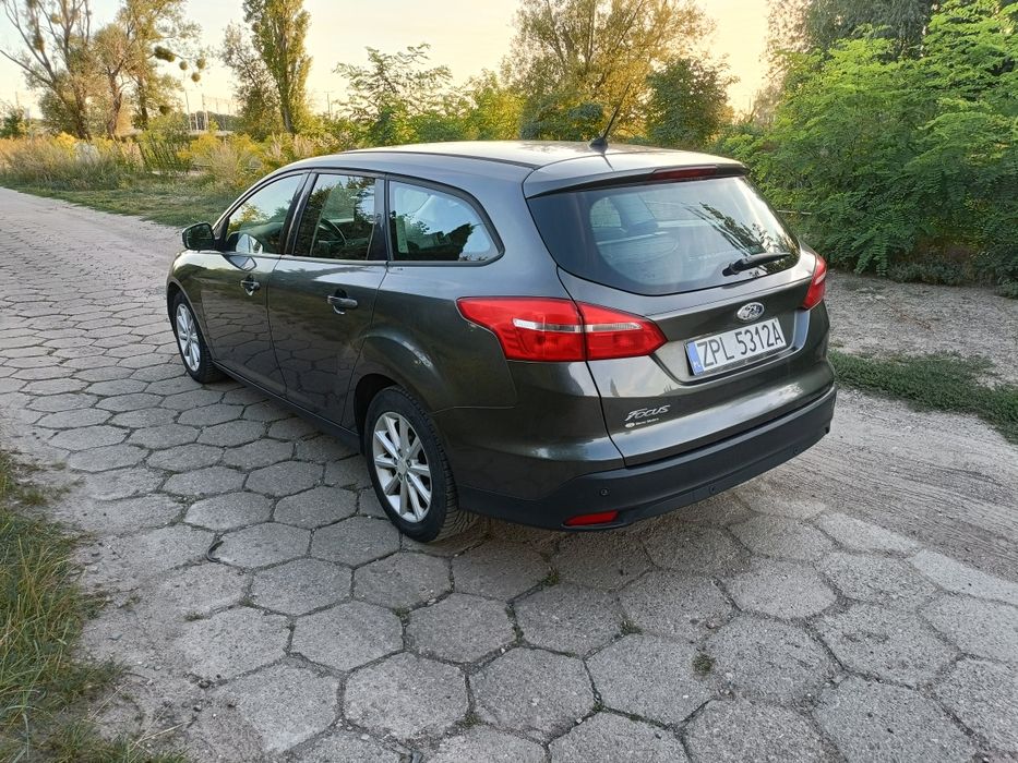 Ford Focus Kombi 2016r 1.6 Benzyna Led Polski Salon