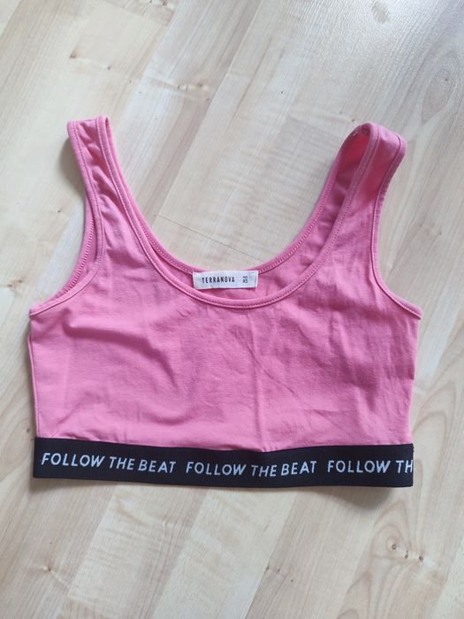 Różowy top na ramiaczka