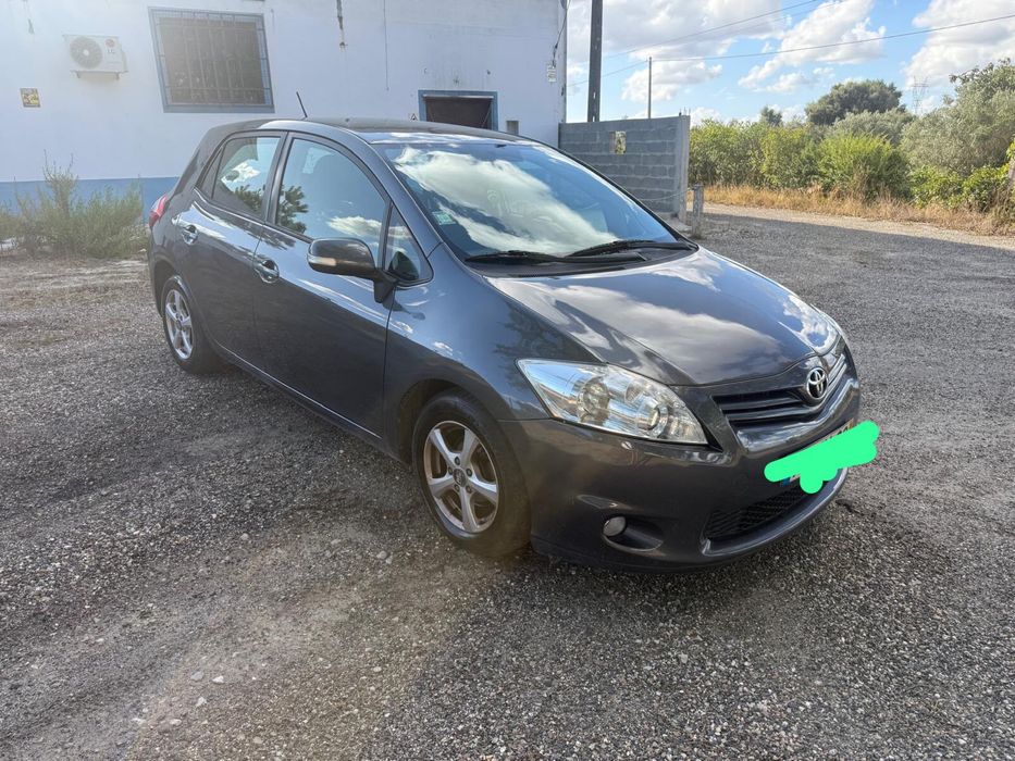 Toyota Auris 1.4D-4D foto 2