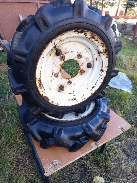 Колеса резинові ялинка 4*10 мотоблок мотокультиватор культиватор фреза