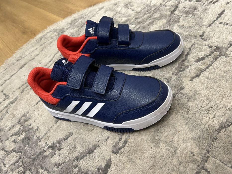 Продам дитячі кросівки Adidas