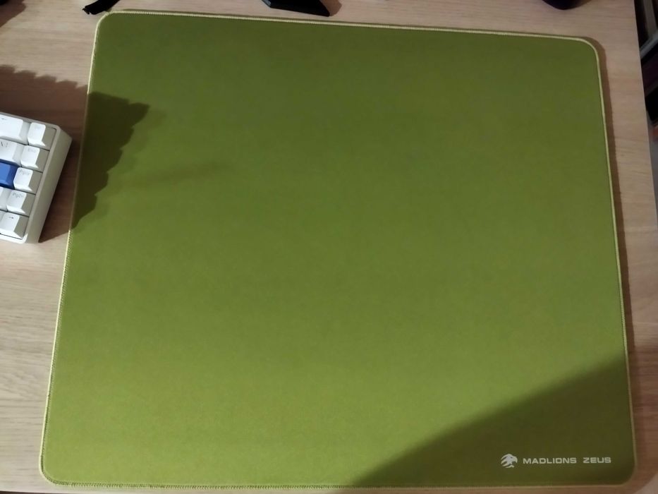 Ігровий килимок Madlions Zeus (490x420x5mm) | Аналог Artisan Type-99