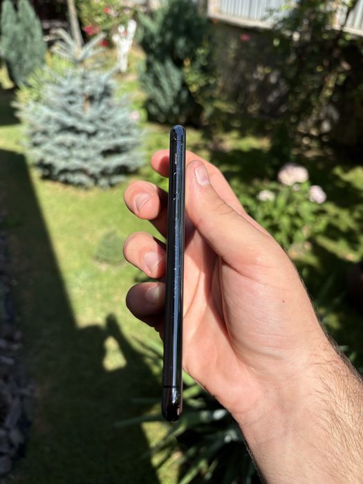 iPhone 11 Pro 256GB — Black