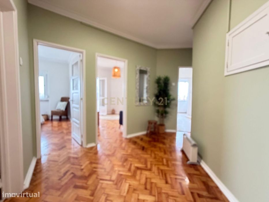 T3 com Vista Deslumbrante sobre o a cidade e para o Rio Tejo | Charme