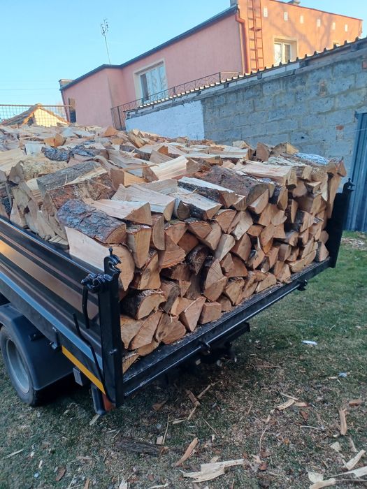 Sprzedaży drewna opałowego-kominkowego transport