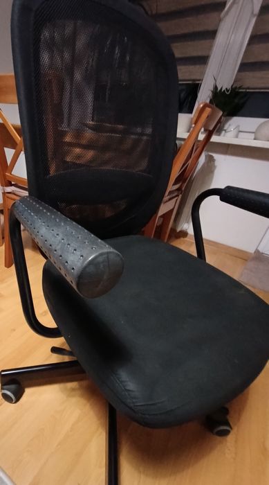 Krzesło biurowe, czarne  z Ikea ,stan dobry.