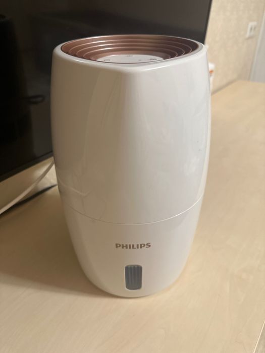 Зволожувач повітря Philips HU2716/10