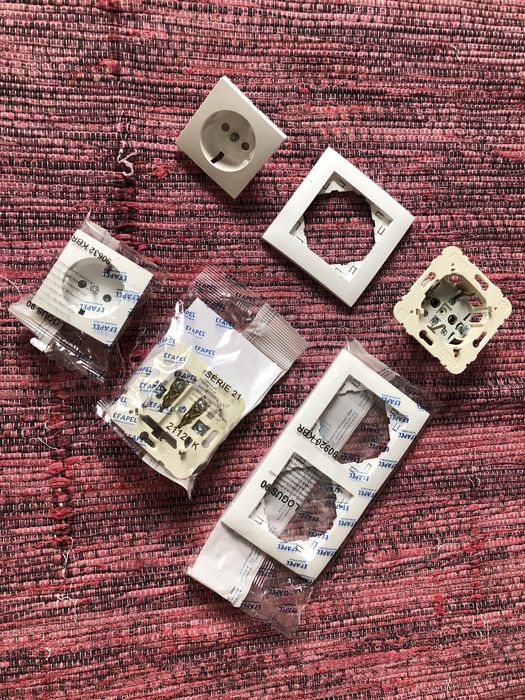 Conjunto tomadas eletricas Efapel