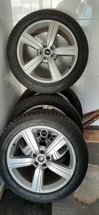 Pneus e jantes de E tron