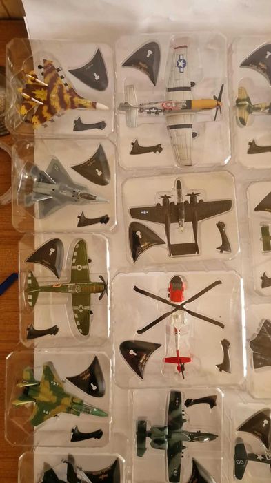 Coleção completa 36 aviões e helicópteros de guerra Maisto + Guia Visual – nunca abertos