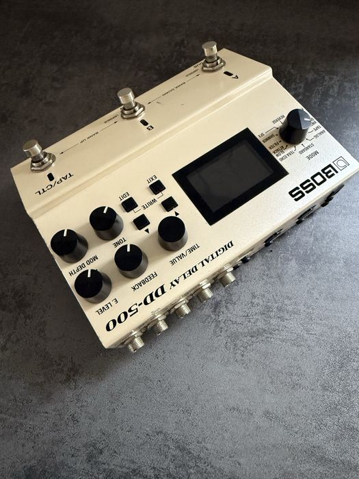Pedal delay Boss DD500