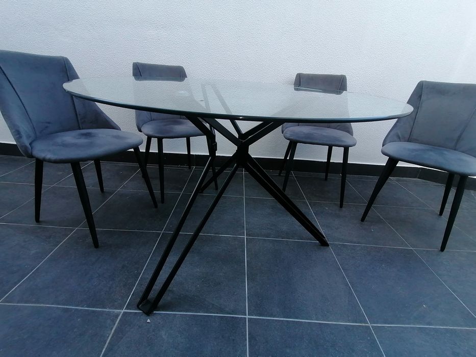 Mesa jantar em vidro temperado
