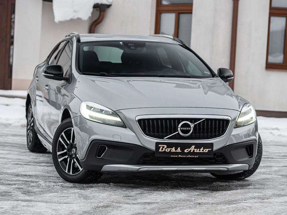 Volvo V40 Cross Country 2.0D2 120KM FullLedy Navi Alu Pdc Gwarancjia !!!