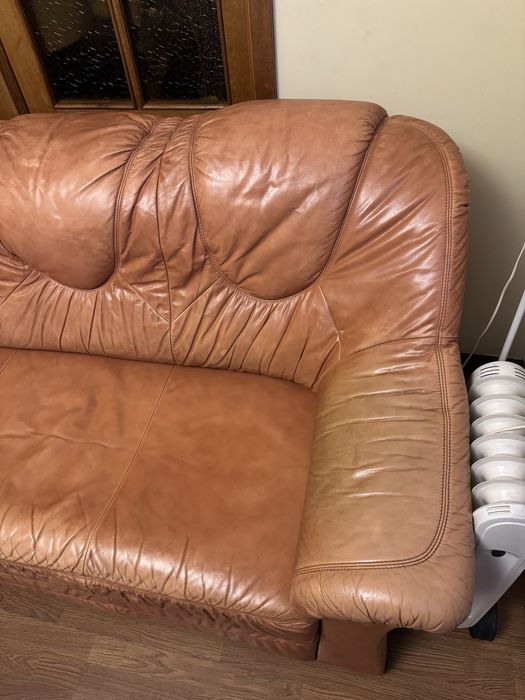 Oddam za darmo skórzaną rozkładaną kanapę