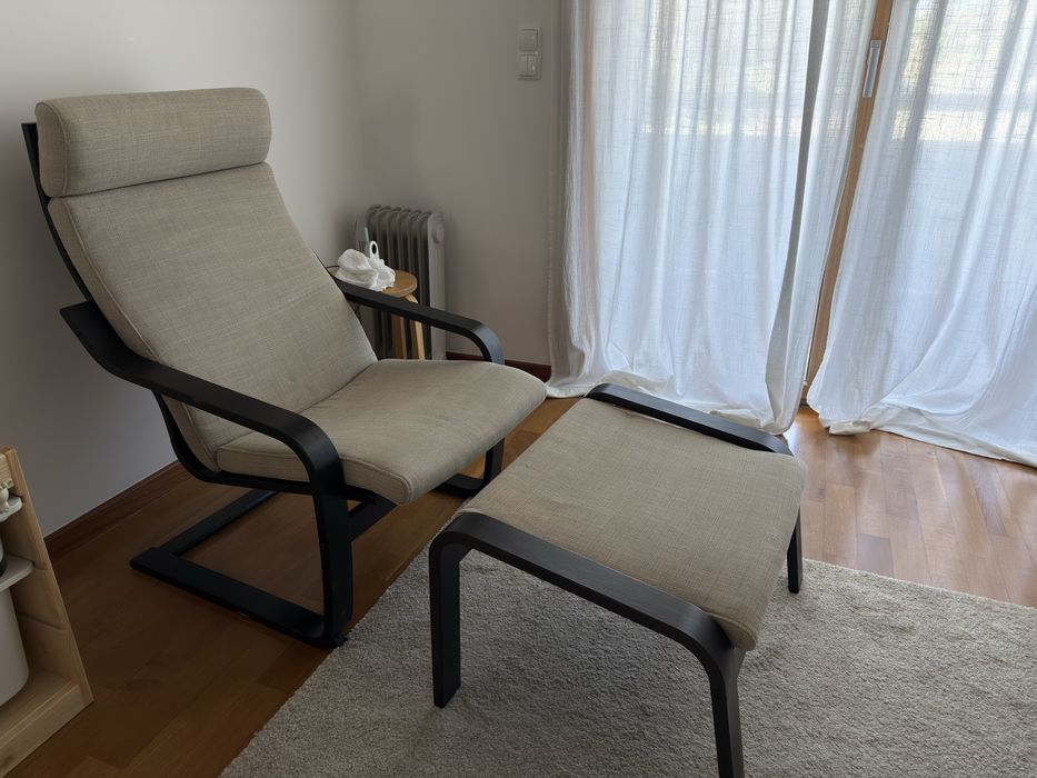 Poltrona mais pousa pés POÄNG IKEA