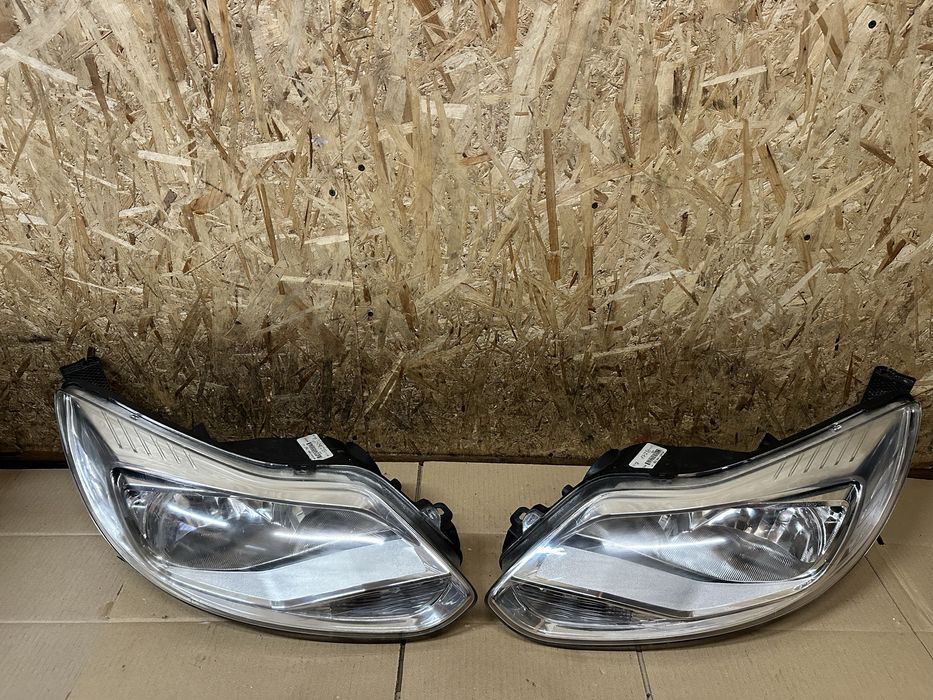 Передні фари Ford Focus III Форд Фокус 3 2011-2014 дорестайл