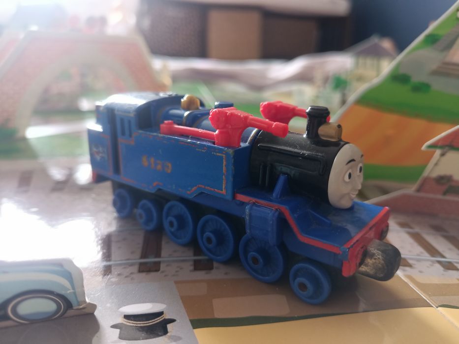 Basia Belle Tomek i przyjaciele metalowa magnes