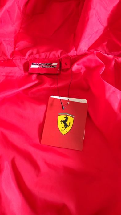 Casaco Scuderia Ferrari (nunca usado com fatura)